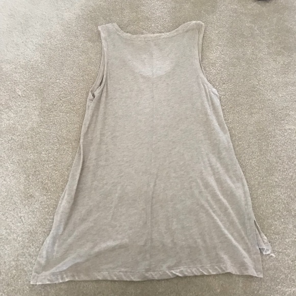 GAP Gold Printed Tank - Picture 5 of 7